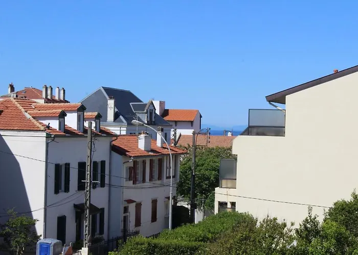 Joli Au Centre De Apartamento